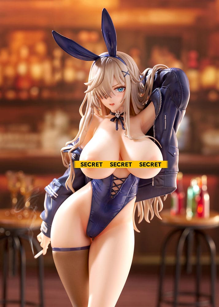 PREORDINE 05/2026 Original Character PVC Statue 1/7 Bad Bunny Illustration by Mataro 27 cm (18+) (PREORDINE NON CANCELLABILE)