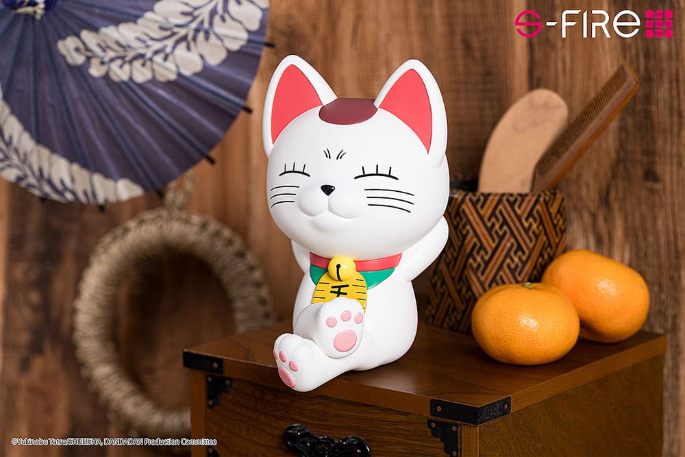 PREORDINE 01/2026 Dandadan Coin Bank Turbo Granny (Beckoning cat) 17 cm (PREORDINE NON CANCELLABILE)