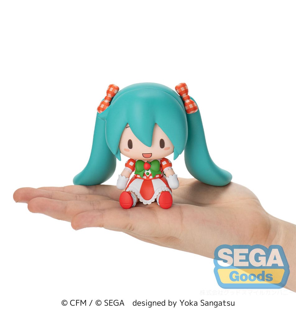 PREORDINE+ 02/2026 Character Vocal Series 01: Hatsune Miku Fuwa Petit Chibi Figure Hatsune Miku x Love and Berry Dress Up and Dance! Lovely Strawberry 8 cm