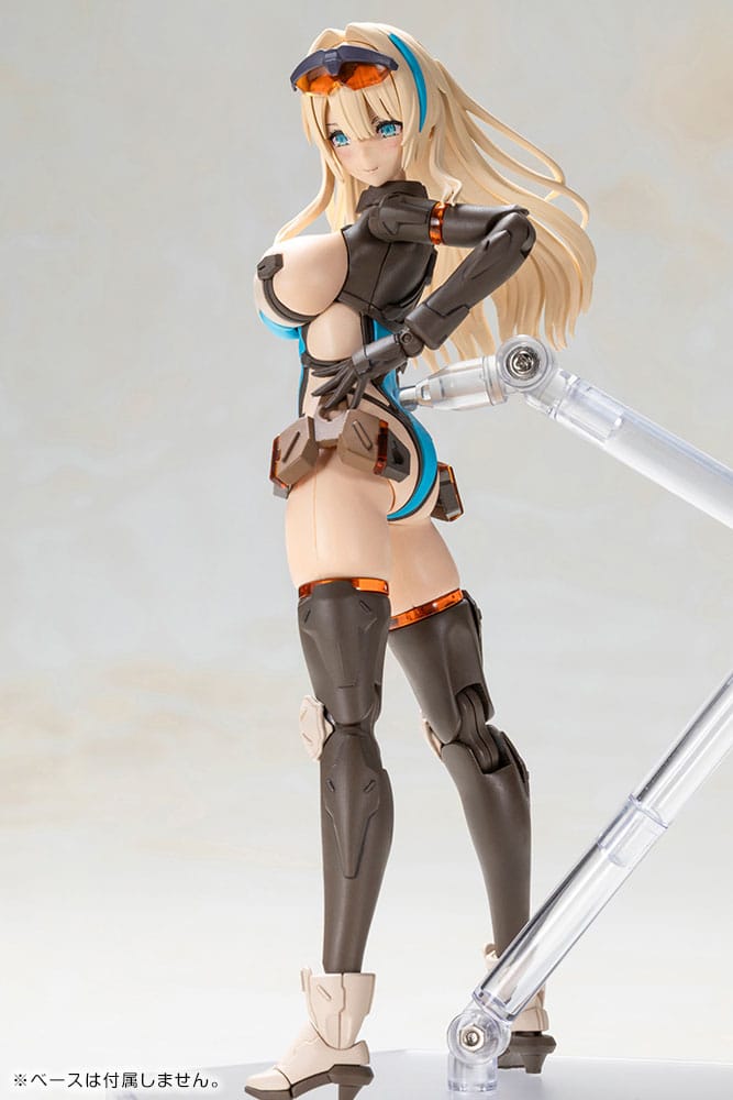 SU ORDINAZIONE Front Mission Structure Arts Plastic Model Kits Zenith Girl 16 cm