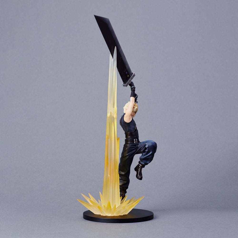 PREORDINE CHIUSO 05/2025 Final Fantasy VII Rebirth Figure Cloud Strife 30 cm (PREORDINE NON CANCELLABILE)
