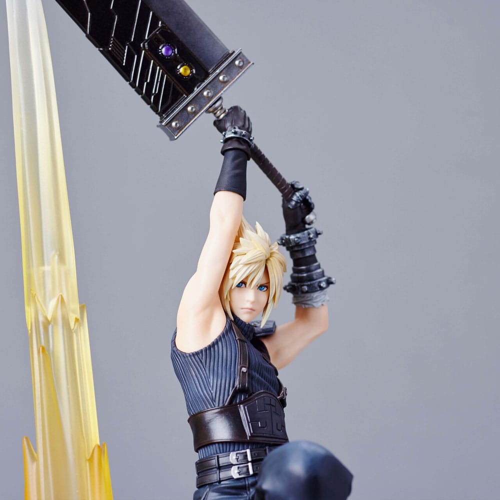 PREORDINE CHIUSO 05/2025 Final Fantasy VII Rebirth Figure Cloud Strife 30 cm (PREORDINE NON CANCELLABILE)