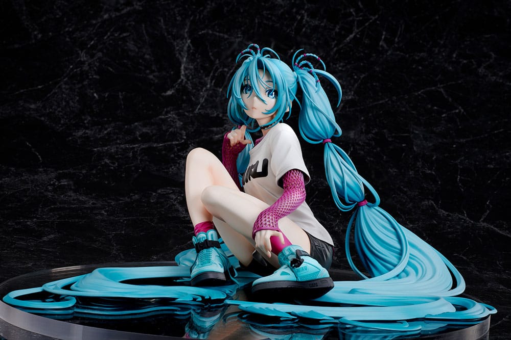 SU ORDINAZIONE Hatsune Miku Statue 1/4 Yoneyama Mai The Latest Street Style "Cute" Limited Edition 17 cm ESAURITO