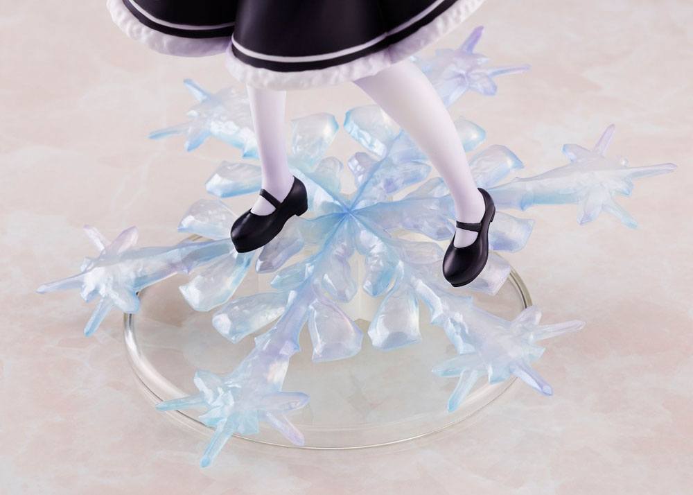 IN STOCK (Scatola Danneggiata) Re:Zero PVC Statue AMP Rem Winter Maid Image Ver. 23 cm
