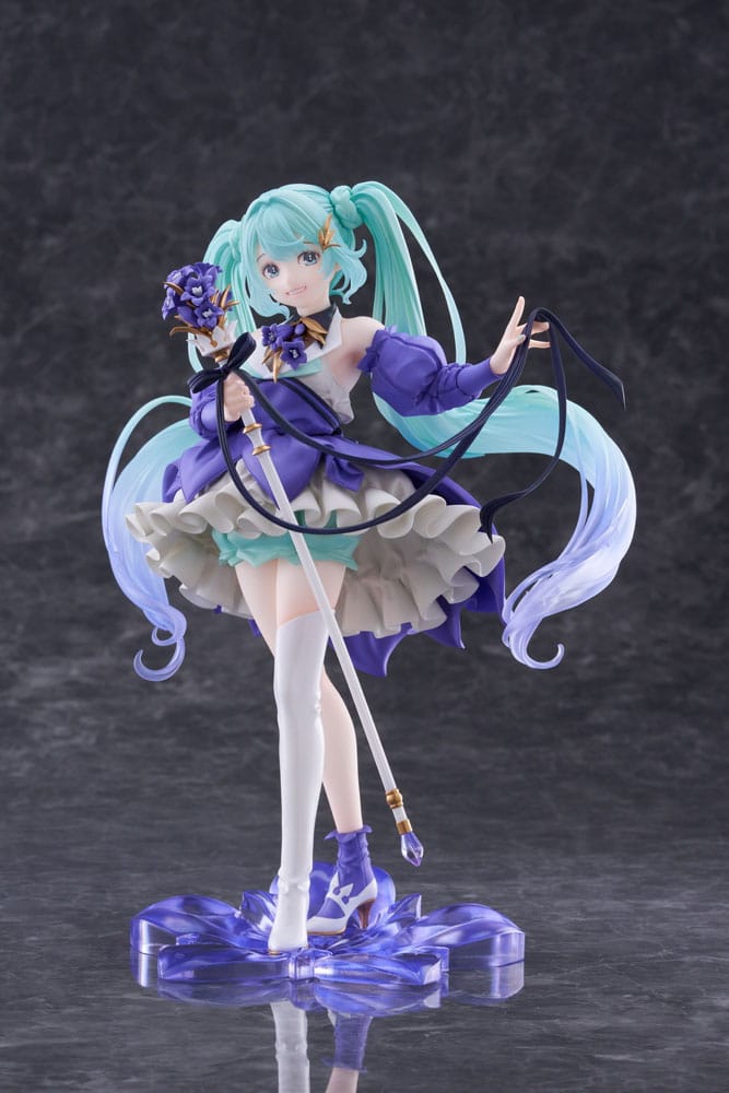 PREORDINE ESAURITO Hatsune Miku AMP Figure Statue Hatsune Miku Birthday 2024 Ver. 21 cm (H)