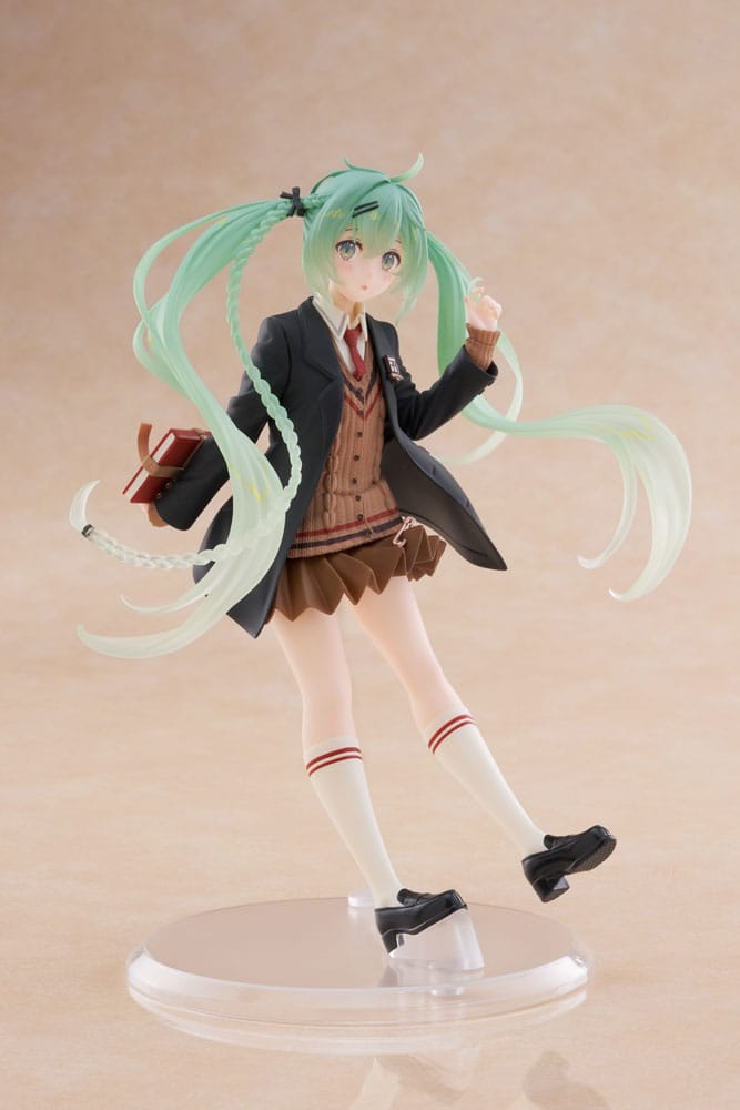PREORDINE+ 10/2025 Hatsune Miku PVC Statue Hatsune Miku Fashion Preppy Ver. 18 cm