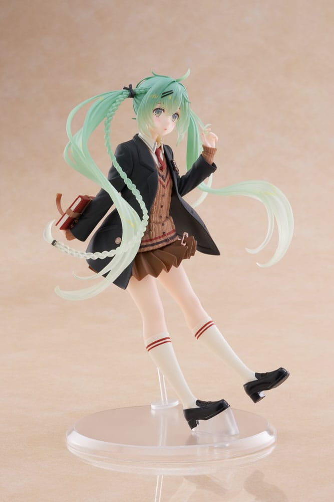 Auf Bestellung gefertigte Hatsune Miku PVC-Statue, Hatsune Miku Fashion Preppy Ver., 18 cm, AUSVERKAUFT