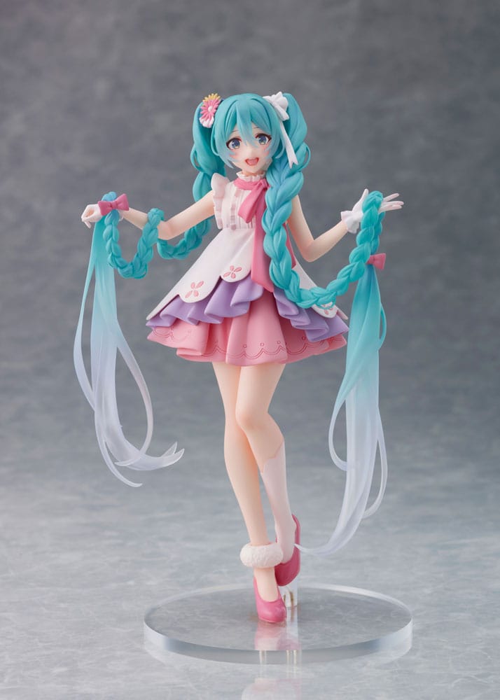 SU ORDINAZIONE Hatsune Miku PVC Statue Hatsune Miku Wonderland Rapunzel Ver. 18 cm