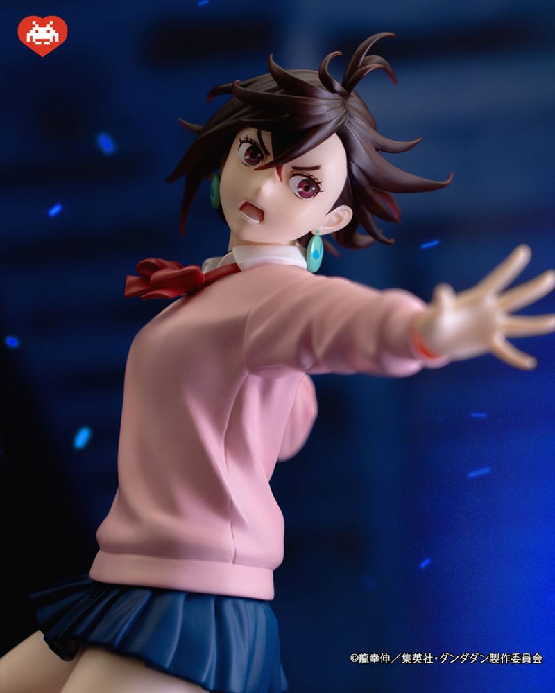 SU ORDINAZIONE Dandadan Dressta PVC Statue Momo 23 cm