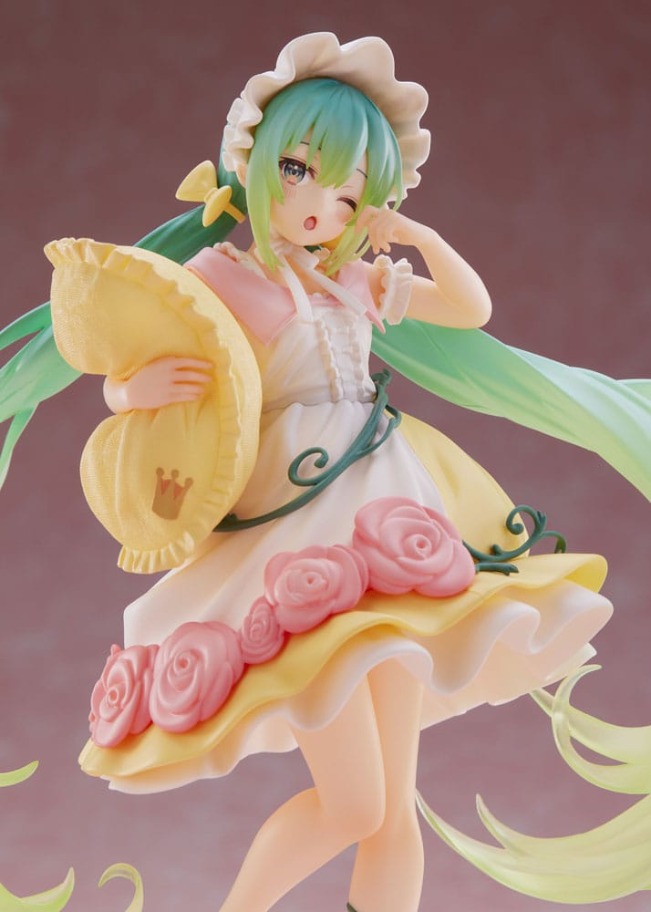 IN STOCK Hatsune Miku PVC Statue Hatsune Miku Wonderland Figure Sleeping Beauty Reissue 18 cm