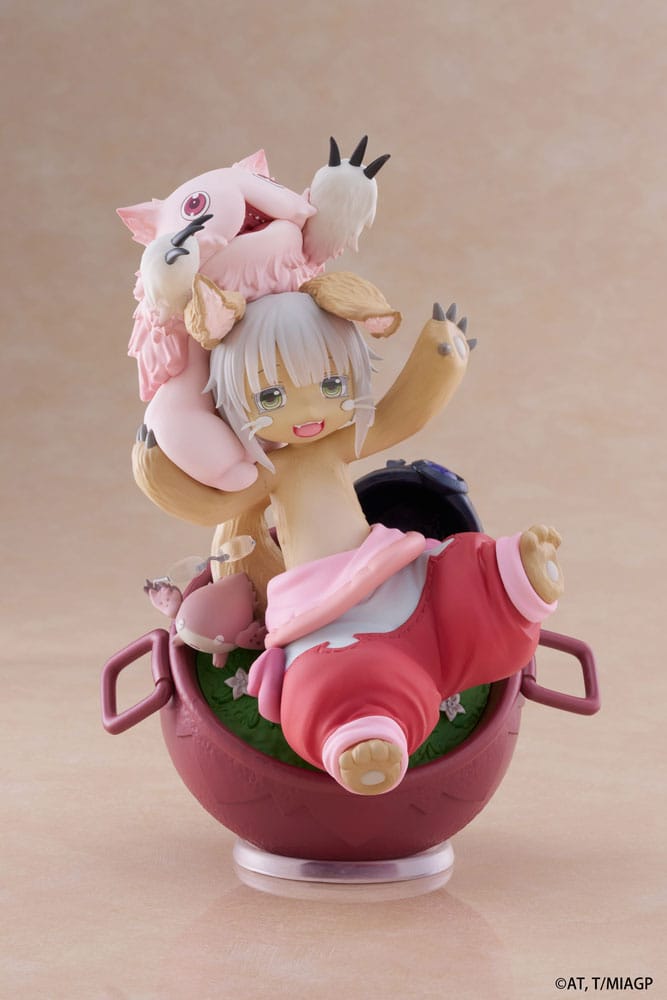 SU ORDINAZIONE Made in Abyss: The Golden City of the Scorching Sun AMP+ PVC Statue Statue Nanachi My Treasure Reissue 16 cm ESAURITO