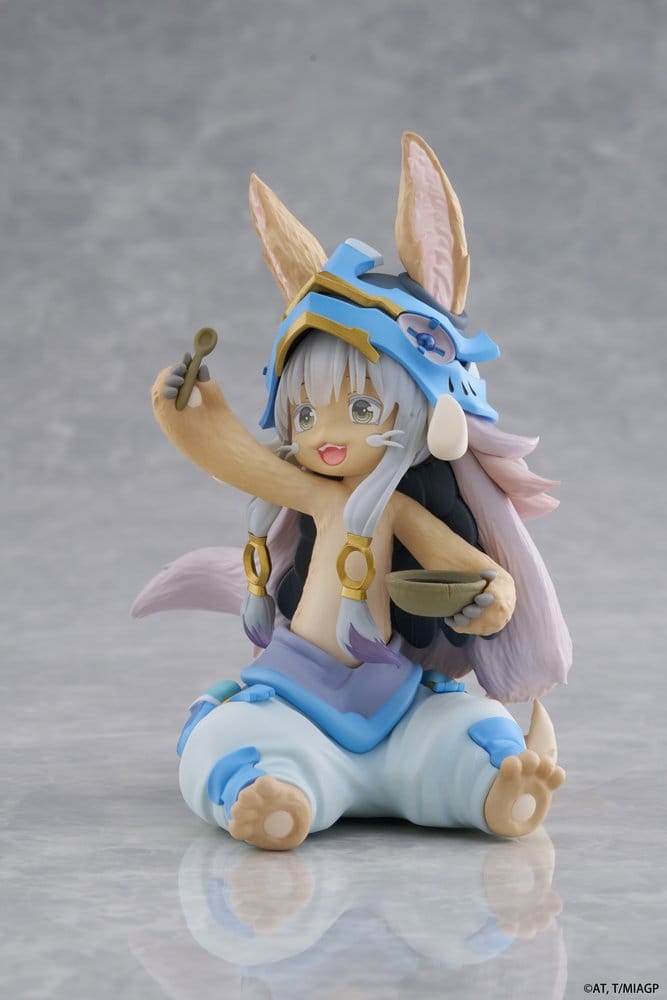 PREORDINE+ 08/2026 Made in Abyss Desktop Cute PVC Figure Nanachi (Mealtime ver.) 13 cm