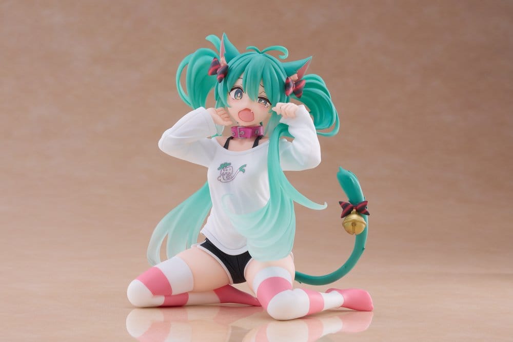 PREORDINE+ 09/2026 Hatsune Miku PVC Statue Desktop Cute Figure Hatsune Miku Cat Ear T-Shirt Ver. 13 cm