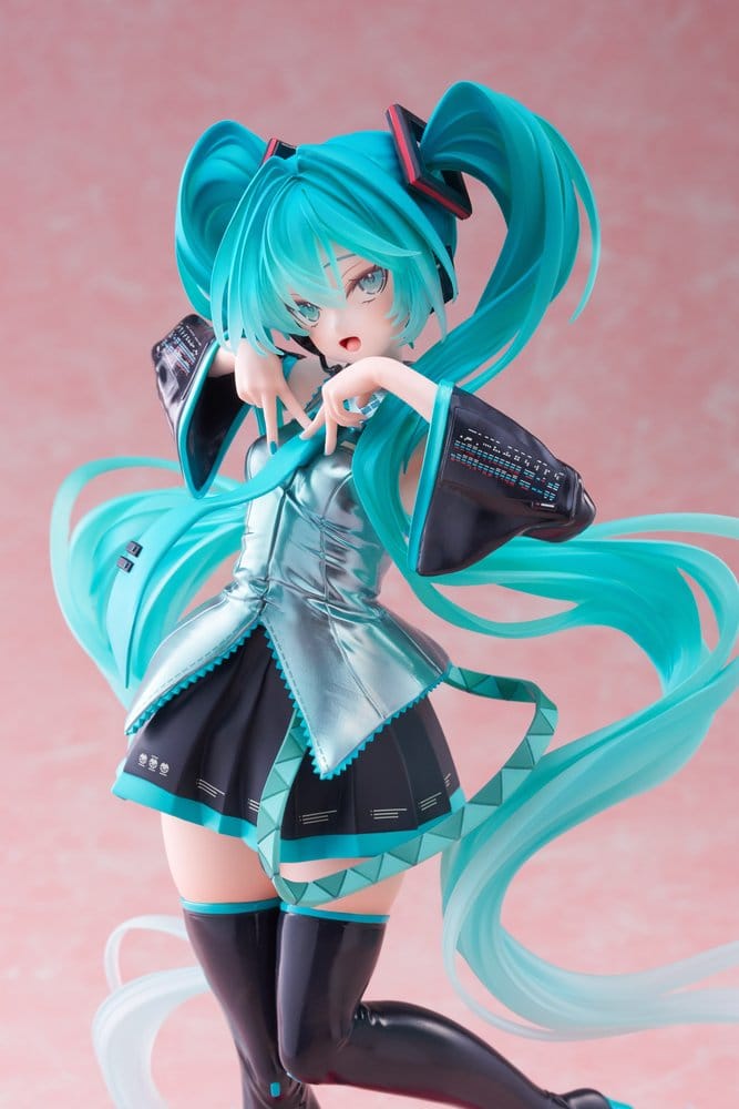 PREORDINE+ 10/2026 Hatsune Miku T-Most PVC Figure 30 cm