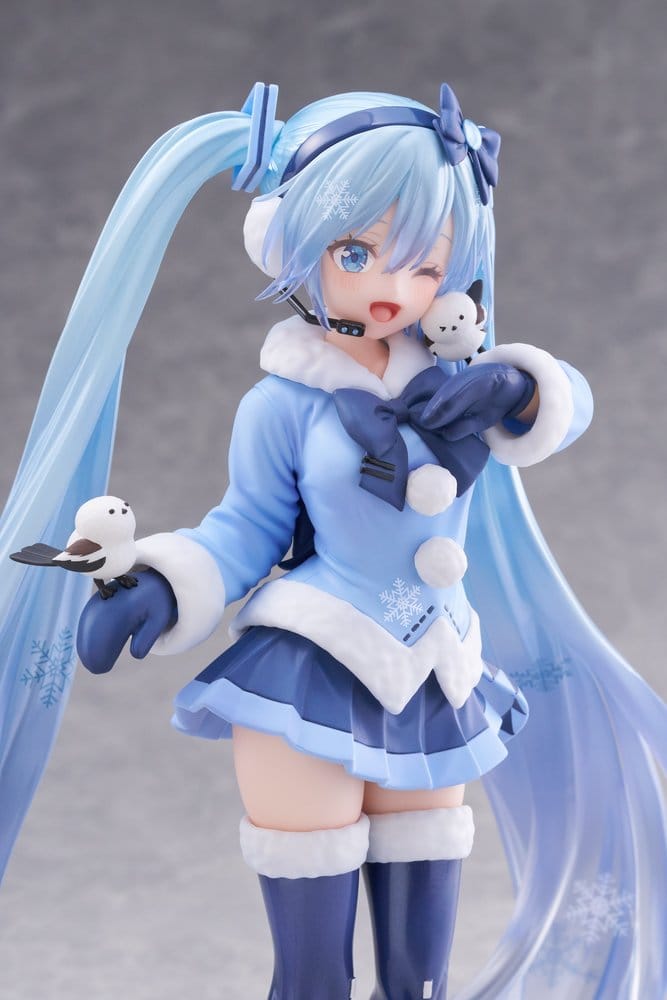 VORBESTELLUNG+ 12/2026 Hatsune Miku AMP+ PVC Figur Snow Miku All Stars 2012 Ver. 25 cm