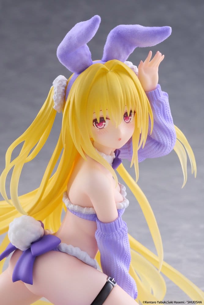 PREORDINE+ 02/2027 To Love-Ru Darkness MOFLOCK PVC Figure Golden Darkness (Fluffy Bunny Ver.) 13 cm