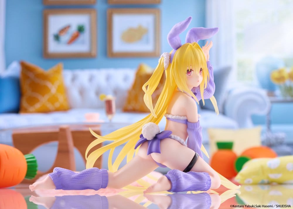 PREORDINE+ 02/2027 To Love-Ru Darkness MOFLOCK PVC Figure Golden Darkness (Fluffy Bunny Ver.) 13 cm