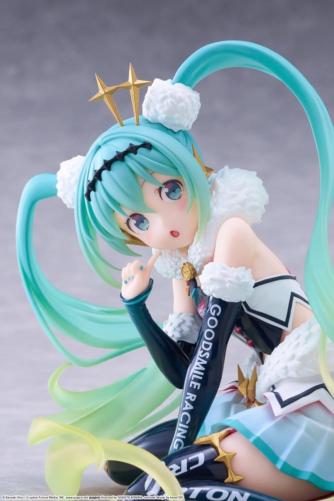 PREORDINE+ 03/2027 Hatsune Miku Taito Kuji PVC Figure Racing Miku 2018 Ver. Round 8 13 cm