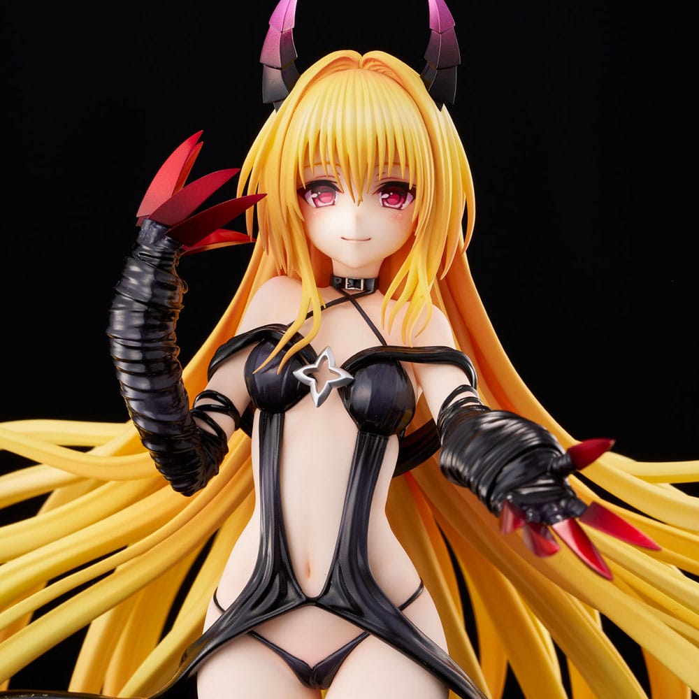 PREORDINE+ 01/2026 To Love-Ru Darkness PVC Statue 1/6 Golden Darkness Darkness Ver. 30 cm