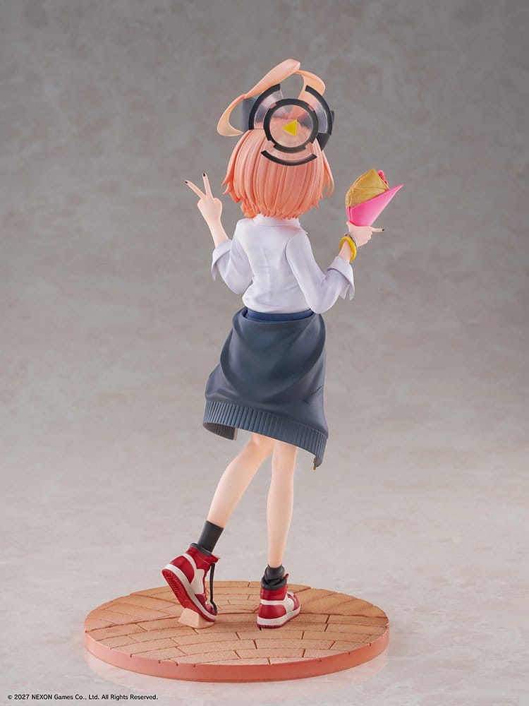 PREORDINE+ 06/2027 Blue Archive PVC Figure 1/7 Neru (School): Memorial Lobby Ver. 22 cm