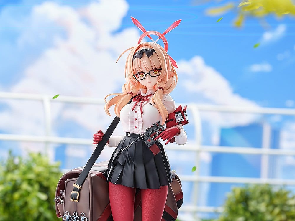 PREORDINE+ 09/2026 Blue Archive PVC Figure 1/7 Chinatsu 25 cm