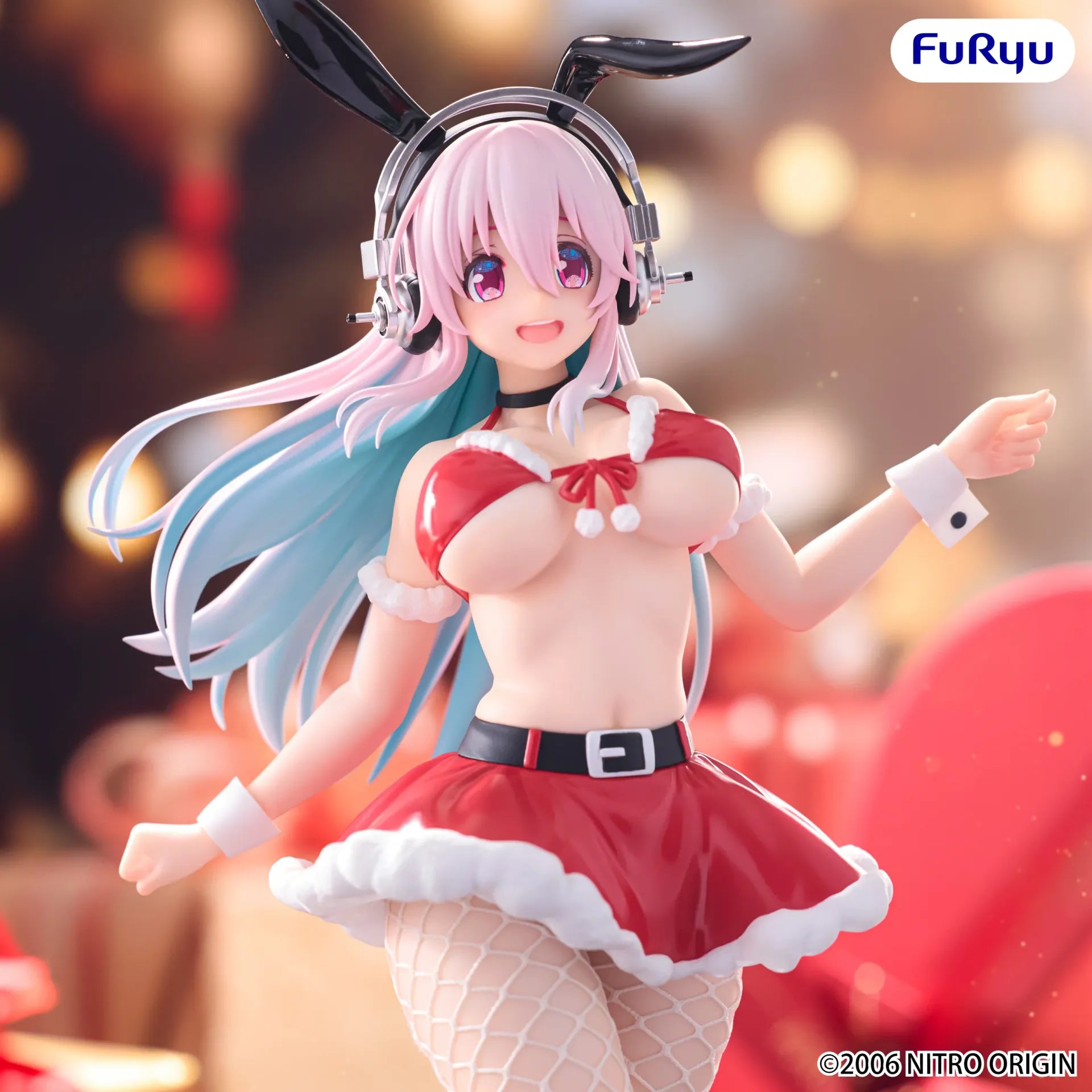 PREORDINE+ 03/2027 Super Sonico Santa Bicute Bunnies Figure