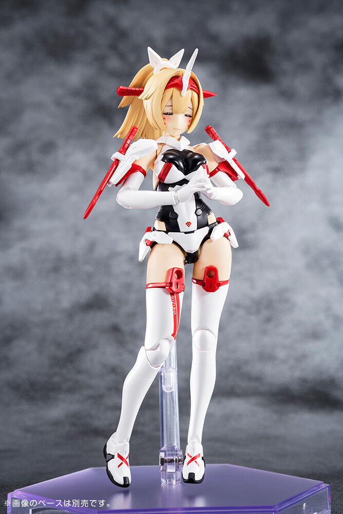 PREORDINE ESAURITO  Megami Device -Model Kit  - Archer Kizuna 14 cm