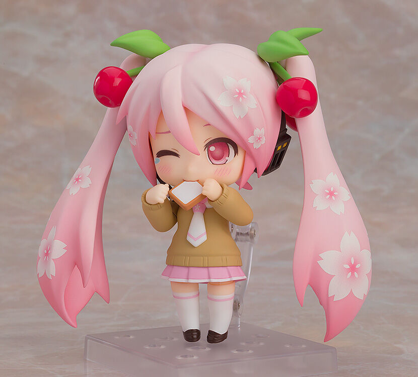 IN STOCK Hatsune Miku PVC Statue Nendoroid Sakura Miku Sailor Uniform Ver.
