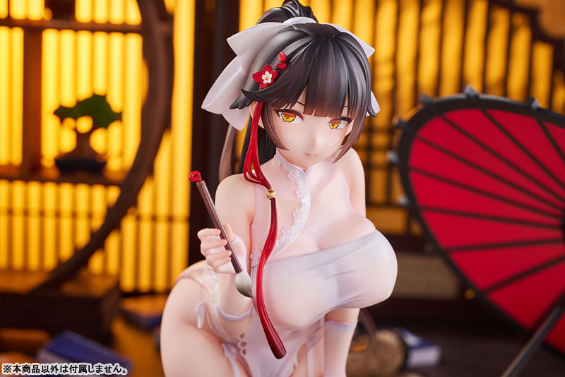 PREORDINE+ 11/2025 Azur Lane Statue 1/4 Takao 23 cm