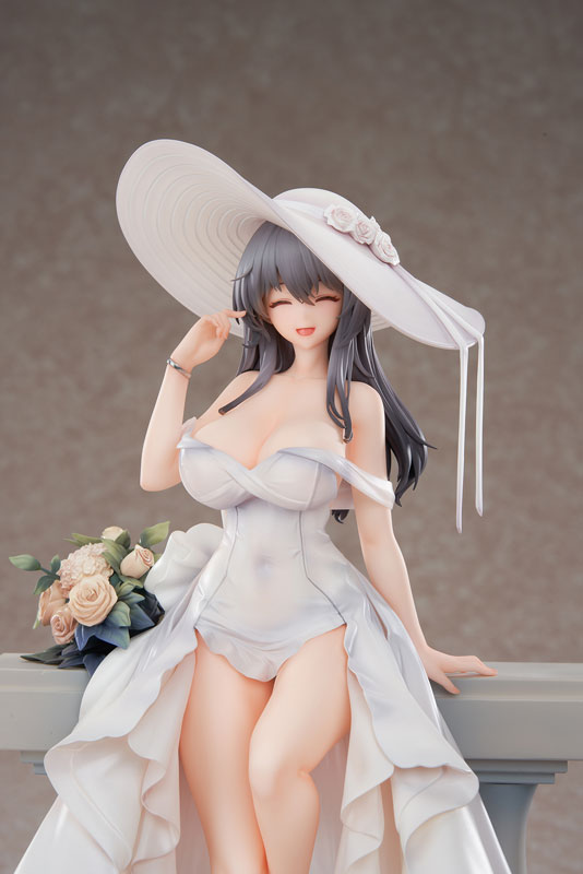 PREORDINE+ 12/2025 Azur Lane Charybdis Brilliant Belle Ver. 27 cm Statue 1/7