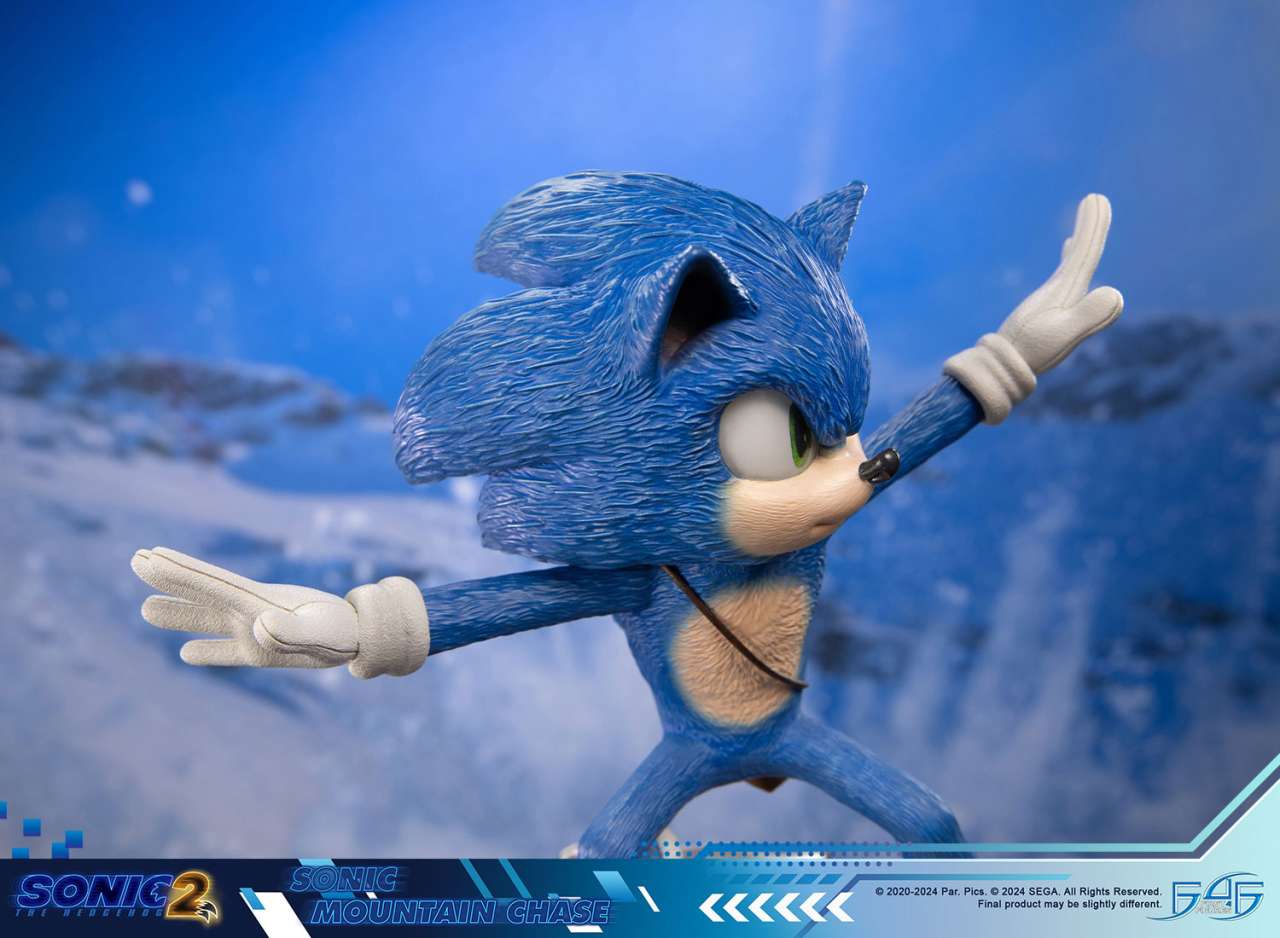 PREORDINE CHIUSO 03/2025 Sonic the Hedgehog 2 Sonic Mountain Chase Resin Statue 34 cm (PREORDINE NON CANCELLABILE)