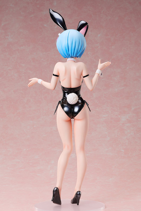 PREORDINE+ 08/2025 Re:ZERO -Starting Life in Another World- Statue 1/4 Rem: Bare Leg Bunny 2nd Ver. 44 cm