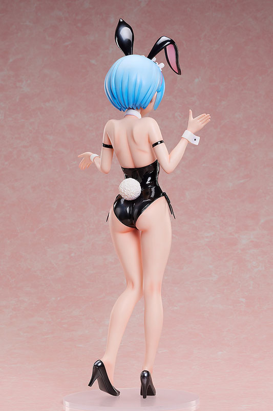 PREORDINE+ 08/2025 Re:ZERO -Starting Life in Another World- Statue 1/4 Rem: Bare Leg Bunny 2nd Ver. 44 cm