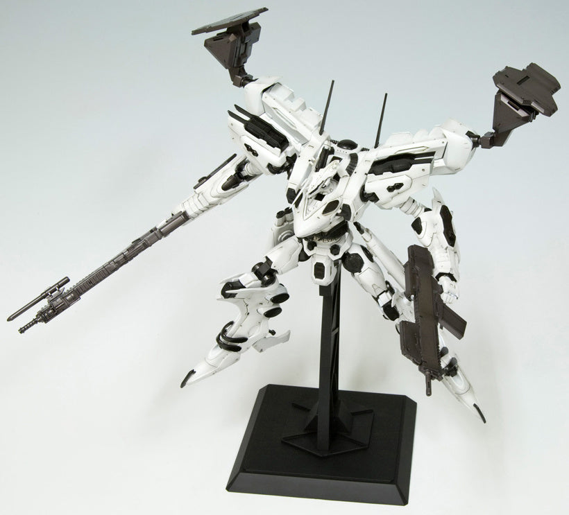 PREORDINE ESAURITO Armored Core LINEARK WHITE-GLINT 1/72 Model