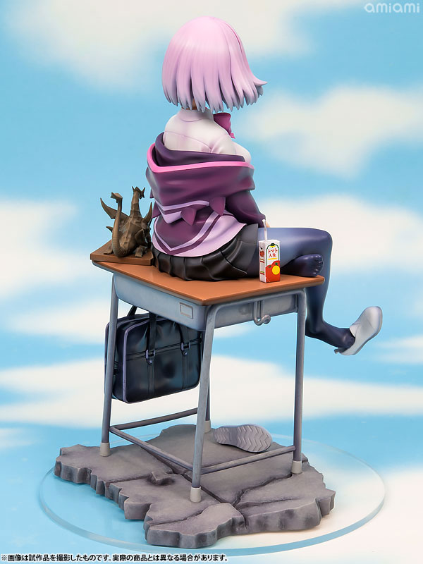 PREORDINE+ CHIUSO 06/2025 SSSS.Gridman Akane Shinjo 21 cm Statue 1/7