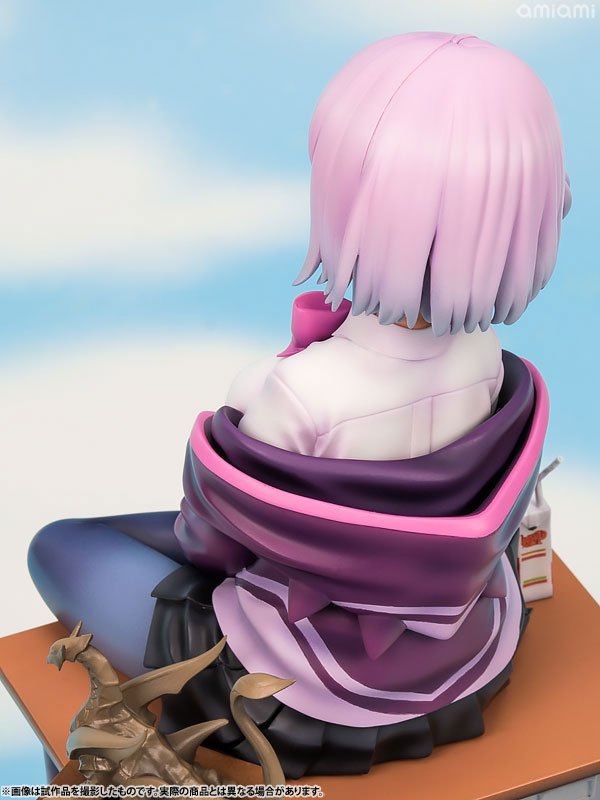 PREORDINE+ CHIUSO 06/2025 SSSS.Gridman Akane Shinjo 21 cm Statue 1/7