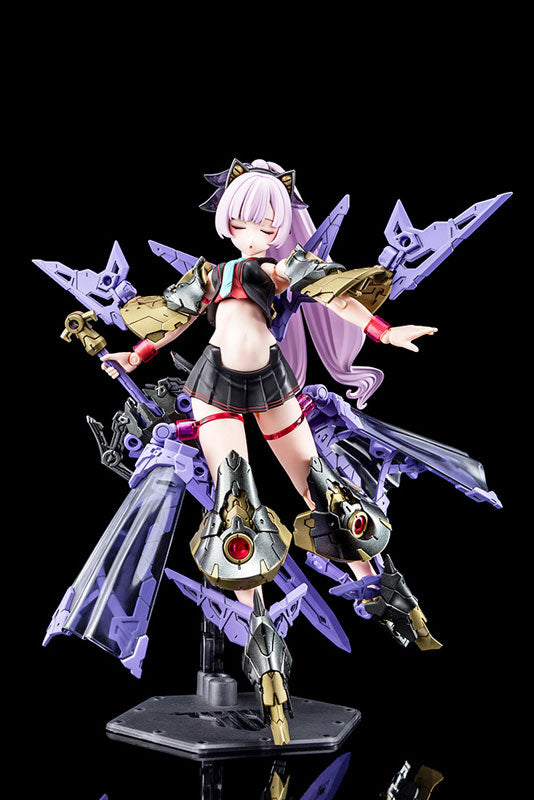 PREORDINE+ CHIUSO 05/2025 Megami Device Plastic Model Kit 1/1 Buster Doll Paladin Darkness Claw 17 cm