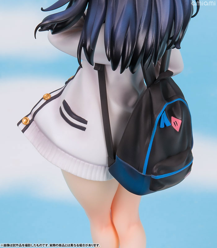 PREORDINE+ 08/2025 SSSS.Gridman Rikka Takarada 24 cm Statue 1/7