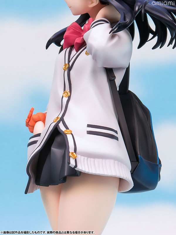 PREORDINE+ 08/2025 SSSS.Gridman Rikka Takarada 24 cm Statue 1/7