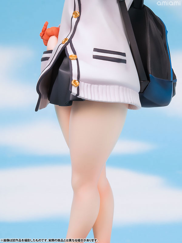 PREORDINE+ 08/2025 SSSS.Gridman Rikka Takarada 24 cm Statue 1/7