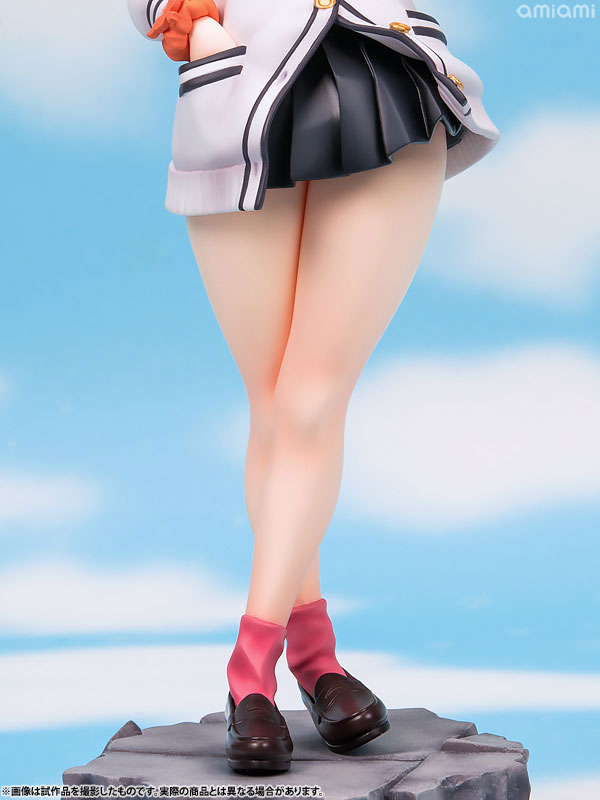 PREORDINE+ 08/2025 SSSS.Gridman Rikka Takarada 24 cm Statue 1/7