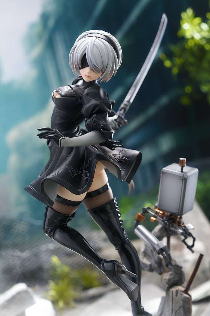 PREORDINE+ 08/2025 Nier:Automata Ver.1 1 A - 2b Statue 28 cm