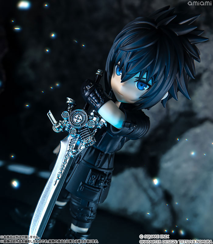 PREORDINE+ CHIUSO 05/2025 Final Fantasy XV Adorable Arts Statue Noctis Lucis Caelum 12 cm