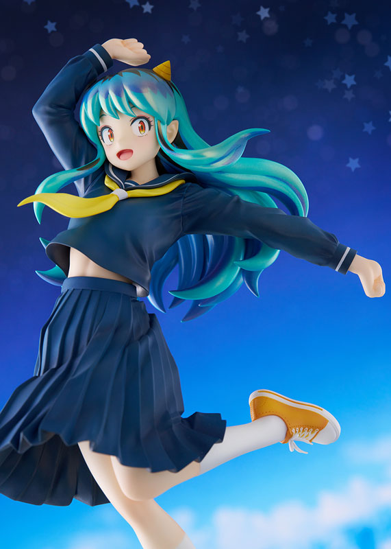 PREORDINE+ 10/2025 Urusei Yatsura Lum Uniform Ver. 28 cm Statue 1/7
