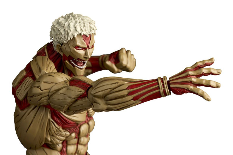 PREORDINE+ CHIUSO 09/2025 Amazing Yamaguchi Attack on Titan Armored Titan Action Figure