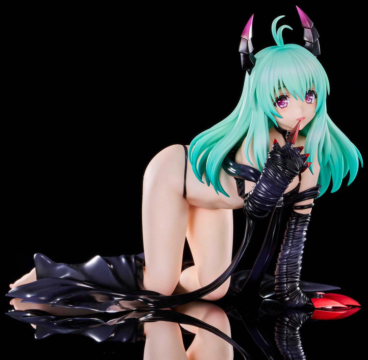 PREORDINE ESAURITO To Love-Ru Darkness - Run Elsie Jewelria Darkness Ver. Statue