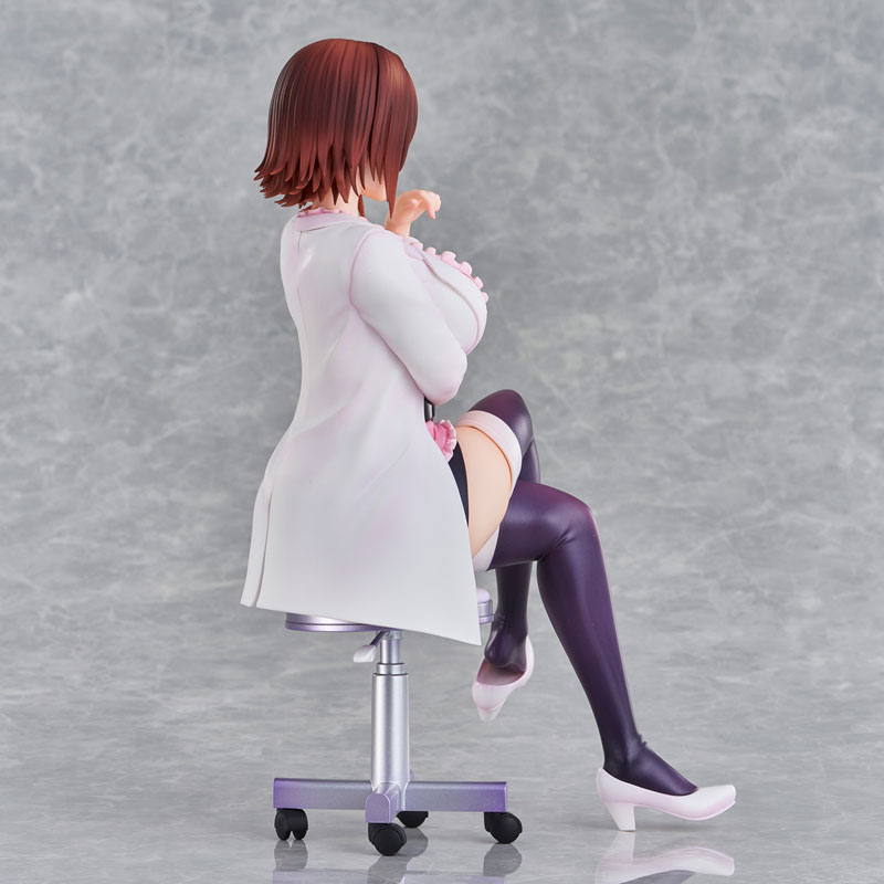 PREORDINE+ 07/2025 To Love-Ru Darkness Statue Nurse Series: Ryoko Mikado School Nurse Ver. 23 cm