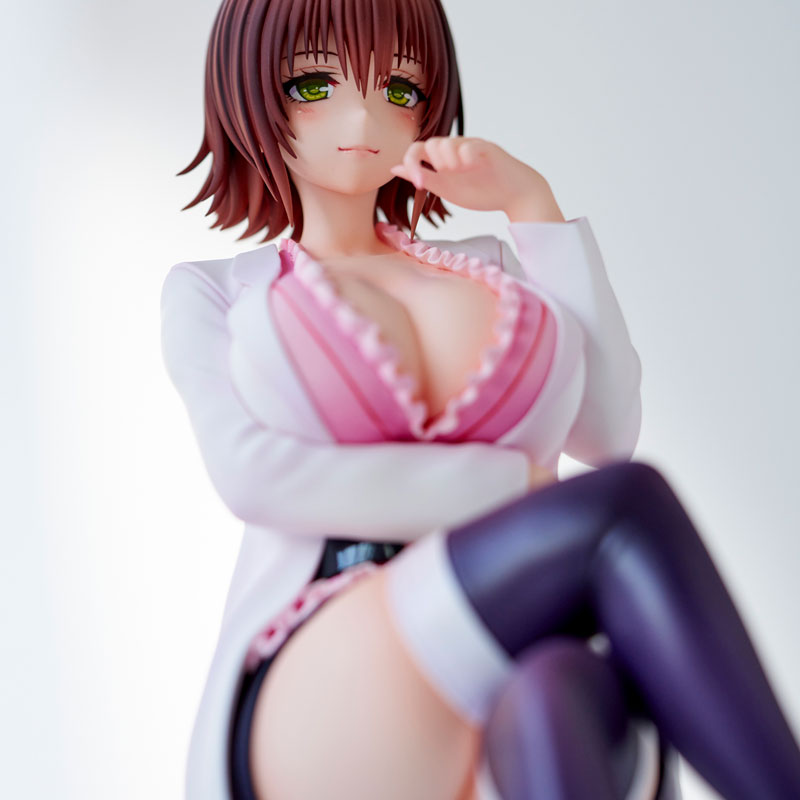 PREORDINE+ 07/2025 To Love-Ru Darkness Statue Nurse Series: Ryoko Mikado School Nurse Ver. 23 cm