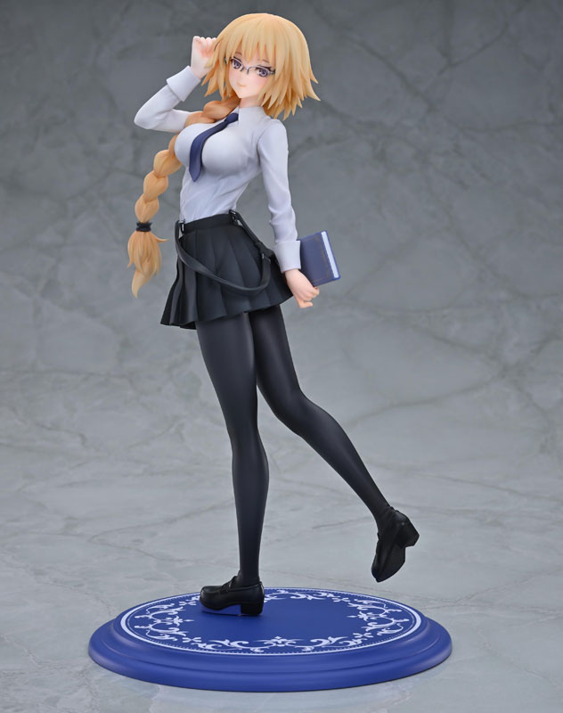 PREORDINE+ 08/2025 Fate/Apocrypha Ruler (Jeanne d'Arc) Original Glasses Model Ver. 23 cm Statue 1/7