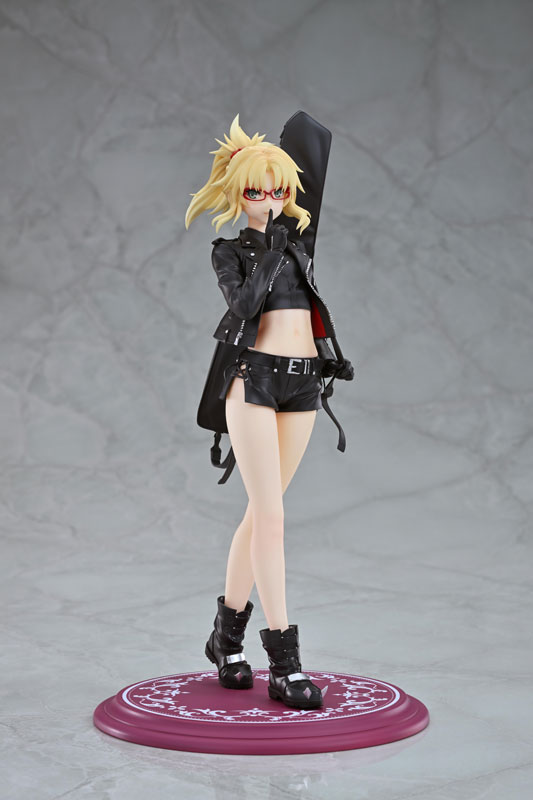 PREORDINE+ 08/2025 Fate/Apocrypha Red Saber (Mordred) Original Glasses Model Ver. 22 cm Statue 1/7
